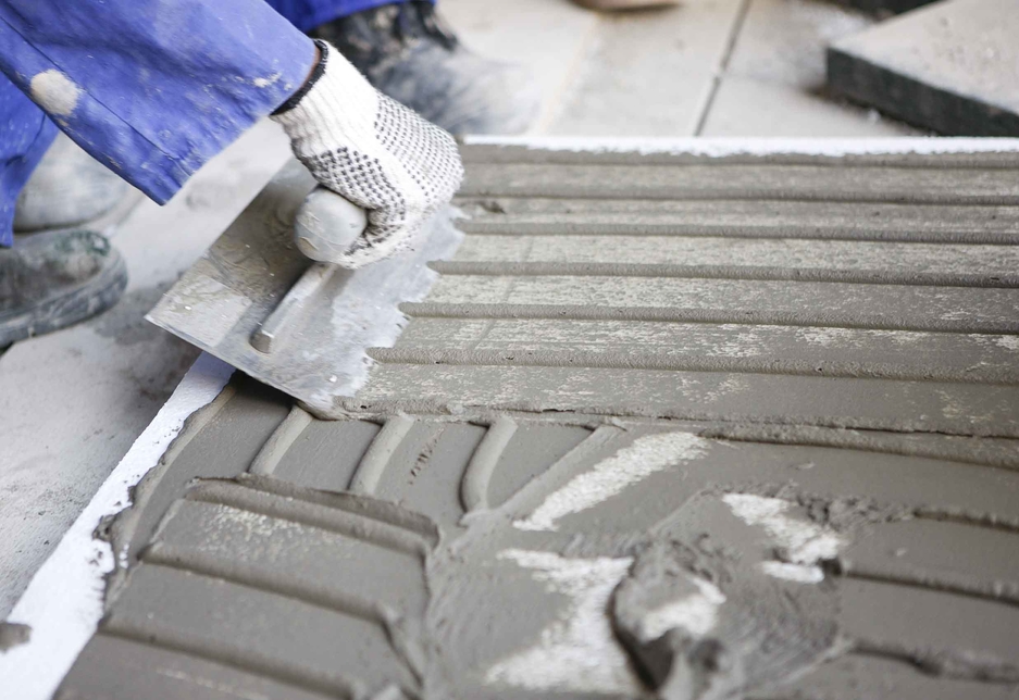 The interior packaging includes tiling. The interior packaging includes tiling.