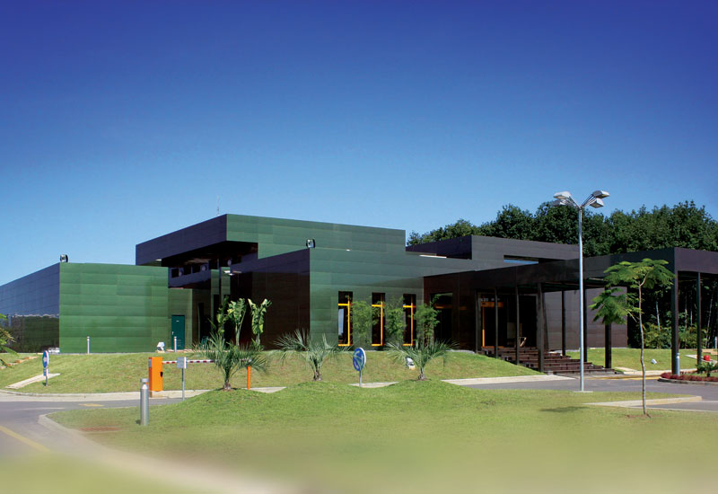 Spa Yacine is the first spa and fitness complex to be built in the West African nation of Gabon Spa Yacine is the first spa and fitness complex to be built in the West African nation of Gabon