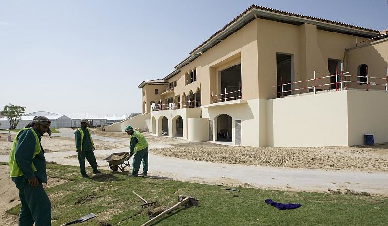 The first villas are expected during H1 2010 The first villas are expected during H1 2010