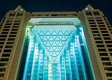 Lights defining space at Dubai?'s Fairmont Hotel. Lights defining space at Dubai?'s Fairmont Hotel.