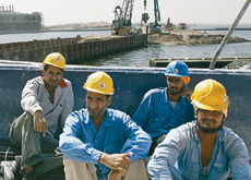 Indian expatriate workers in Bahrain may soon get a minimum wage of US $265 per month. (Valeriano Handumon/ITP Images) Indian expatriate workers in Bahrain may soon get a minimum wage of US $265 per month. (Valeriano Handumon/ITP Images)
