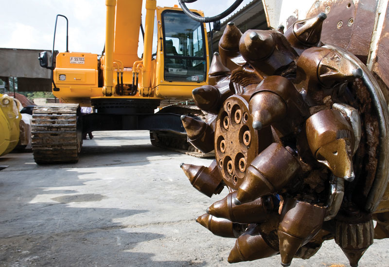 Drum cutters can be a real boon to operators, especially in difficult or rocky soil conditions. Drum cutters can be a real boon to operators, especially in difficult or rocky soil conditions.