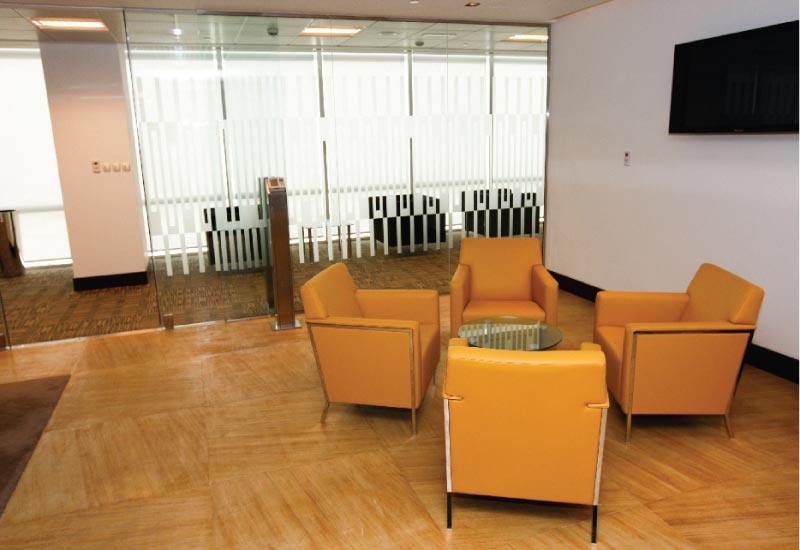 Feature furniture introduces a splash of modernity in the reception areas. Feature furniture introduces a splash of modernity in the reception areas.
