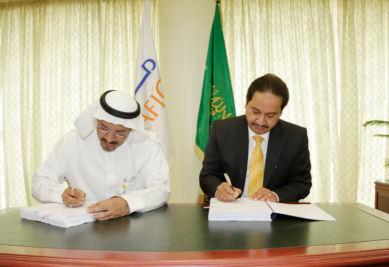 The CEOs of Saudi Arabia's Marafiq and India's VA Tech Wabag signed the Jubail plant's expansion contract. The CEOs of Saudi Arabia's Marafiq and India's VA Tech Wabag signed the Jubail plant's expansion contract.