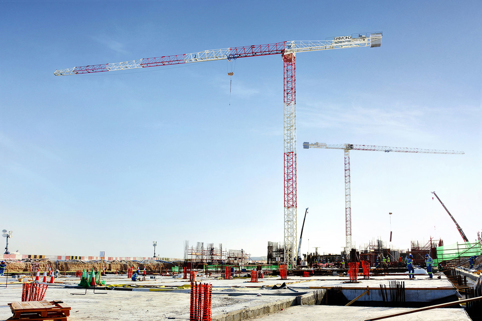 Two of Raimondi's MRT294 topless tower cranes have been deployed on the construction site of Aldar's Water's Edge homes on Yas Island, Abu Dhabi. Two of Raimondi's MRT294 topless tower cranes have been deployed on the construction site of Aldar's Water's Edge homes on Yas Island, Abu Dhabi.