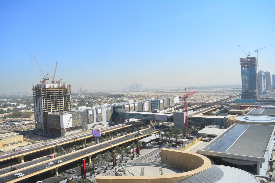 Emaar is building five link bridges leading to Dubai Mall. Emaar is building five link bridges leading to Dubai Mall.