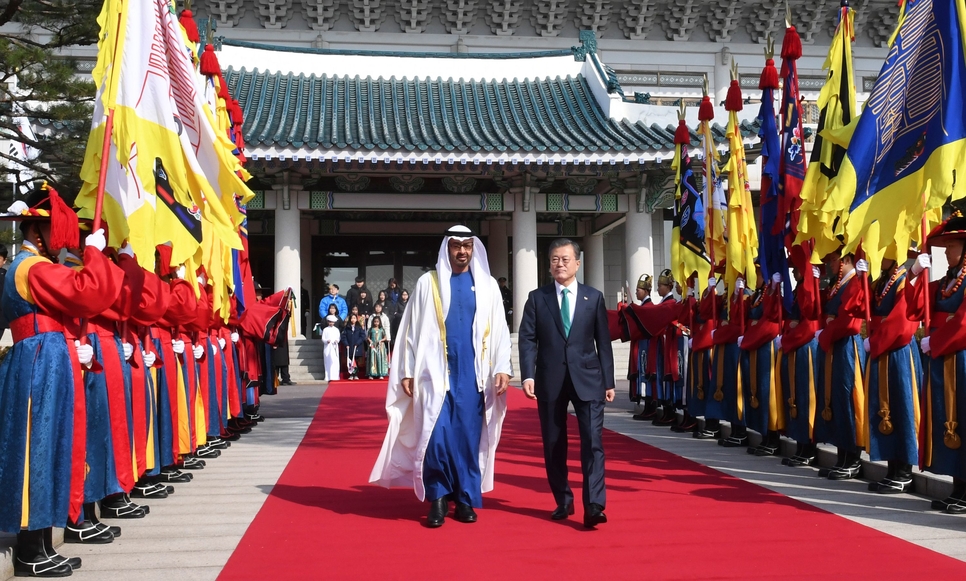 HH Sheikh Mohammed bin Zayed Al Nahyan with South Korea's President Moon Jae-in. HH Sheikh Mohammed bin Zayed Al Nahyan with South Korea's President Moon Jae-in.