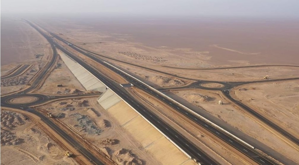 20km of Oman's Adam-Haima-Thumrait Road is open. 20km of Oman's Adam-Haima-Thumrait Road is open.