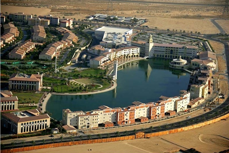 Lootah's Senaeyat is located in DIP. Lootah's Senaeyat is located in DIP.