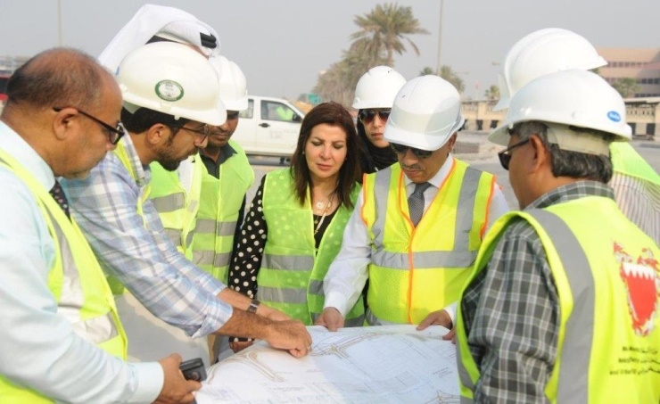 Entrance roads are being built near Bahrain International Airport. Entrance roads are being built near Bahrain International Airport.