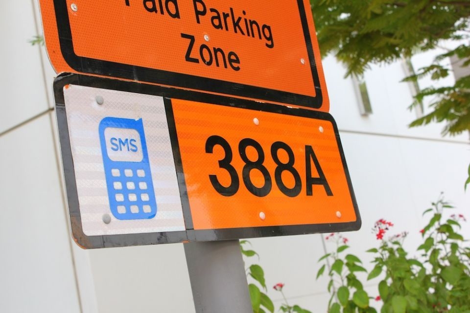 Sheikh Hamdan amends law to permit monthly car park permits Sheikh Hamdan amends law to permit monthly car park permits