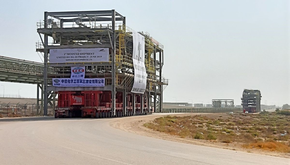 Mammoet is working in Jubail. Mammoet is working in Jubail.