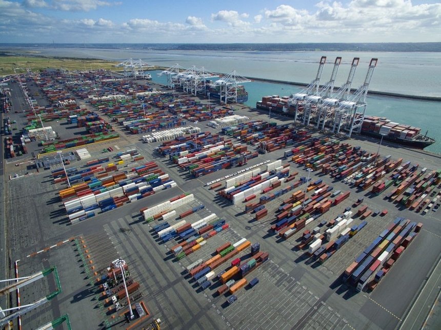 DP World's JV wins construction concession for berths at France's Port 2000 DP World's JV wins construction concession for berths at France's Port 2000