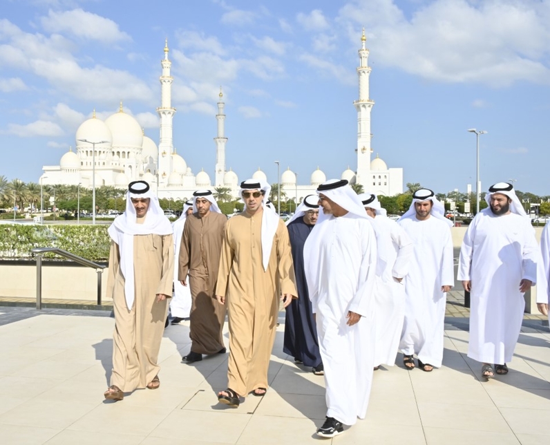 HH Sheikh Mansour opens souk at Sheikh Zayed Mosque HH Sheikh Mansour opens souk at Sheikh Zayed Mosque