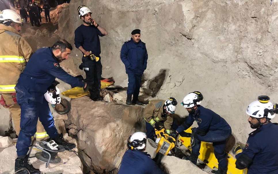Rescue team from Kuwait Fire Service Directorate (KFSD) at the site. Rescue team from Kuwait Fire Service Directorate (KFSD) at the site.