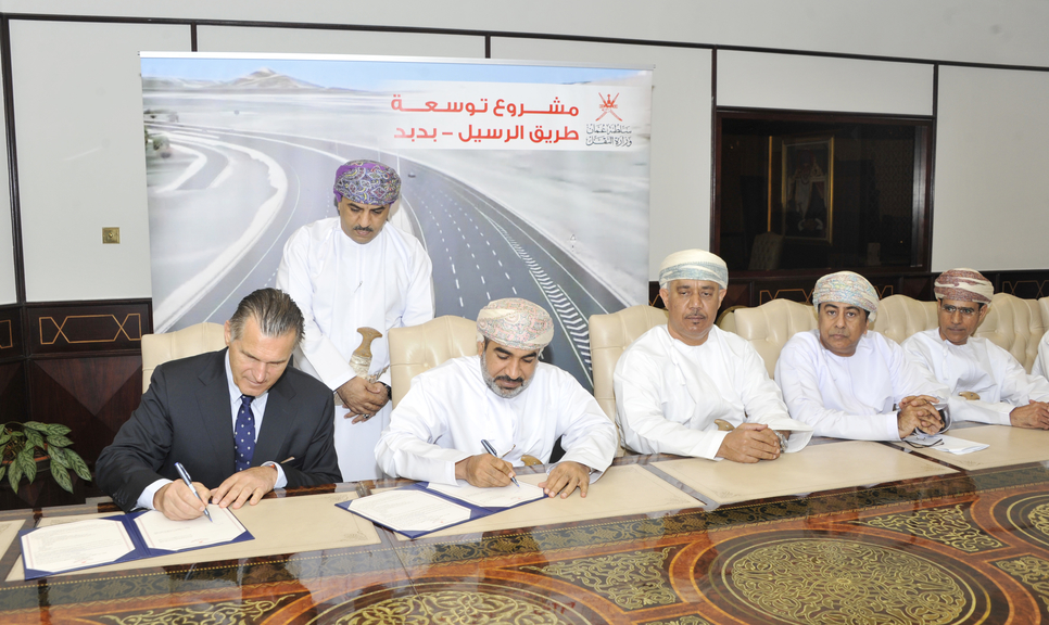 The projects come in line with the ministry's framework of increasing the efficiency of roads in the Sultanate. The projects come in line with the ministry's framework of increasing the efficiency of roads in the Sultanate.