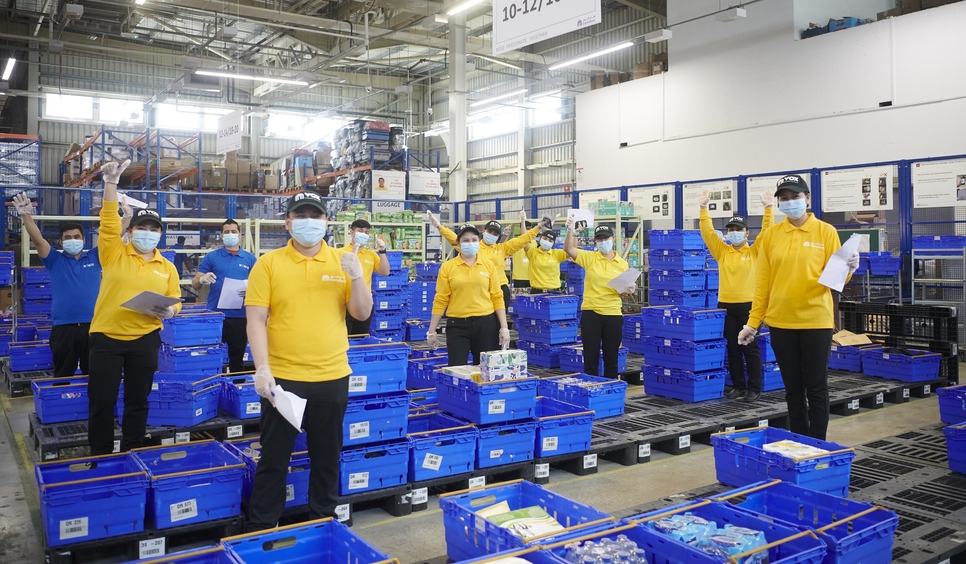 Majid Al Futtaim redeploys VOX Cinemas employees to Carrefour fulfilment centre Majid Al Futtaim redeploys VOX Cinemas employees to Carrefour fulfilment centre