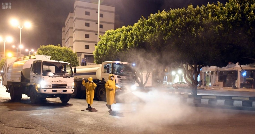 Saudi municipalities disinfect public facilities in Taif, Asir regions Saudi municipalities disinfect public facilities in Taif, Asir regions