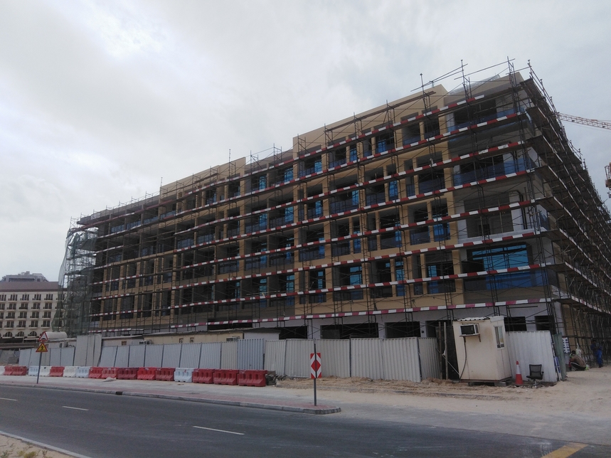 Samana Greens near Dubai's Miracle Garden is currently in the finishing stage Samana Greens near Dubai's Miracle Garden is currently in the finishing stage