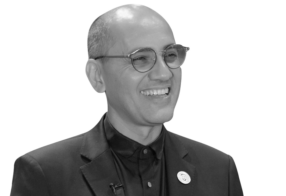 Walid El Hindi is the CEO of IMKAN. Walid El Hindi is the CEO of IMKAN.