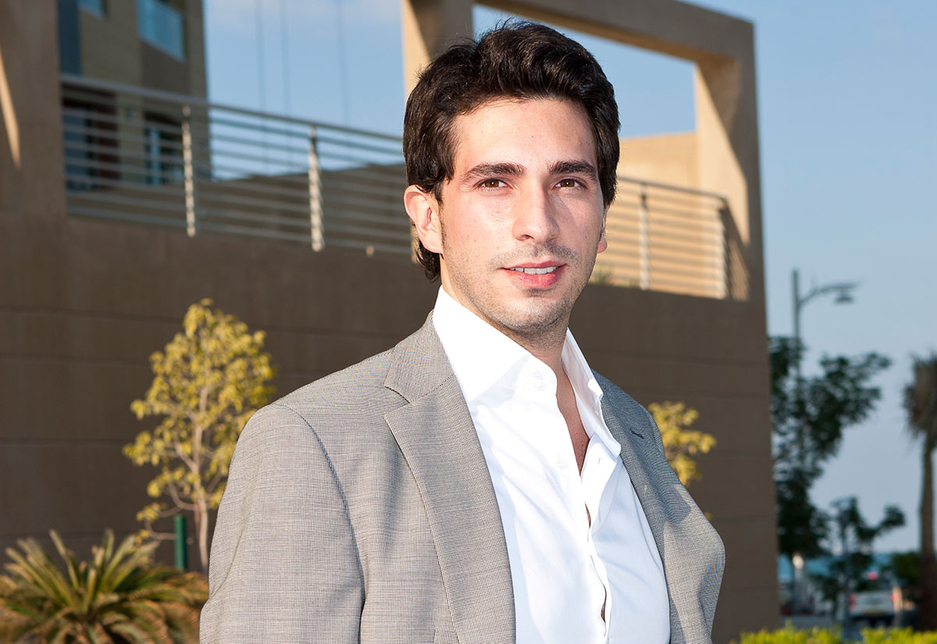 Burak Kizilhan is the CEO of AE Arma-Elektropanç Burak Kizilhan is the CEO of AE Arma-Elektropanç