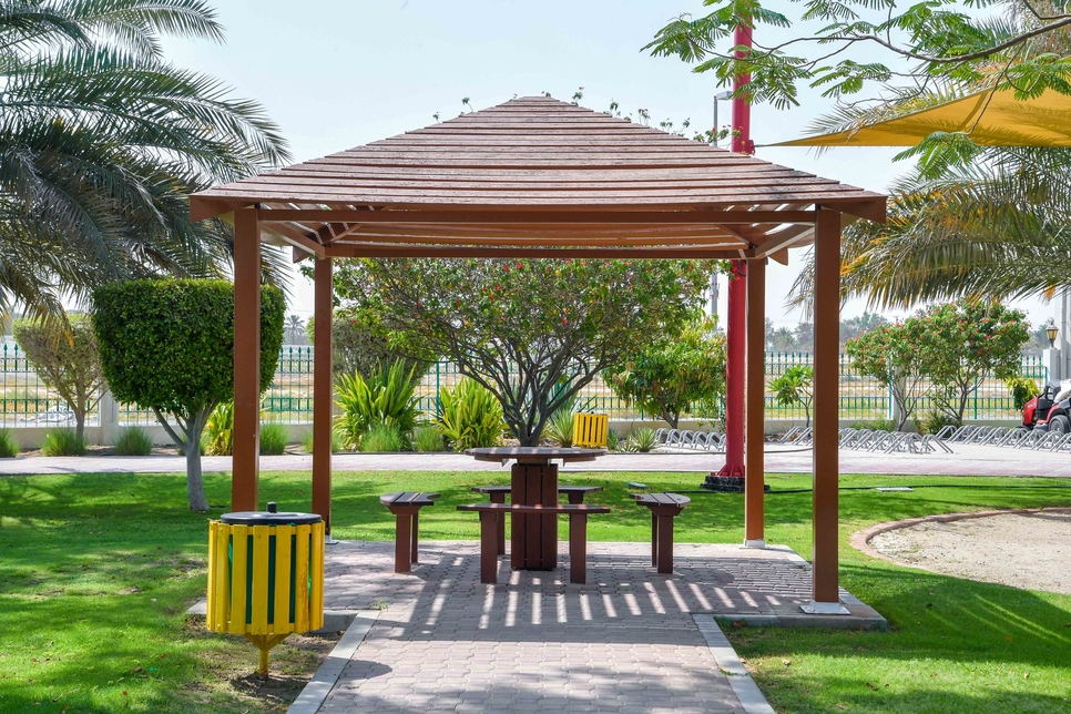 The infrastructure facilities were installed at parks and gardens. The infrastructure facilities were installed at parks and gardens.