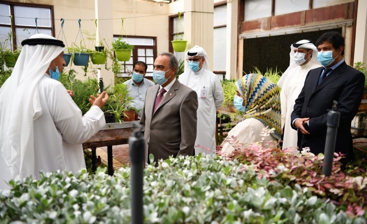 Bahrain Works Ministry to beautify streets with seasonal flowers Bahrain Works Ministry to beautify streets with seasonal flowers