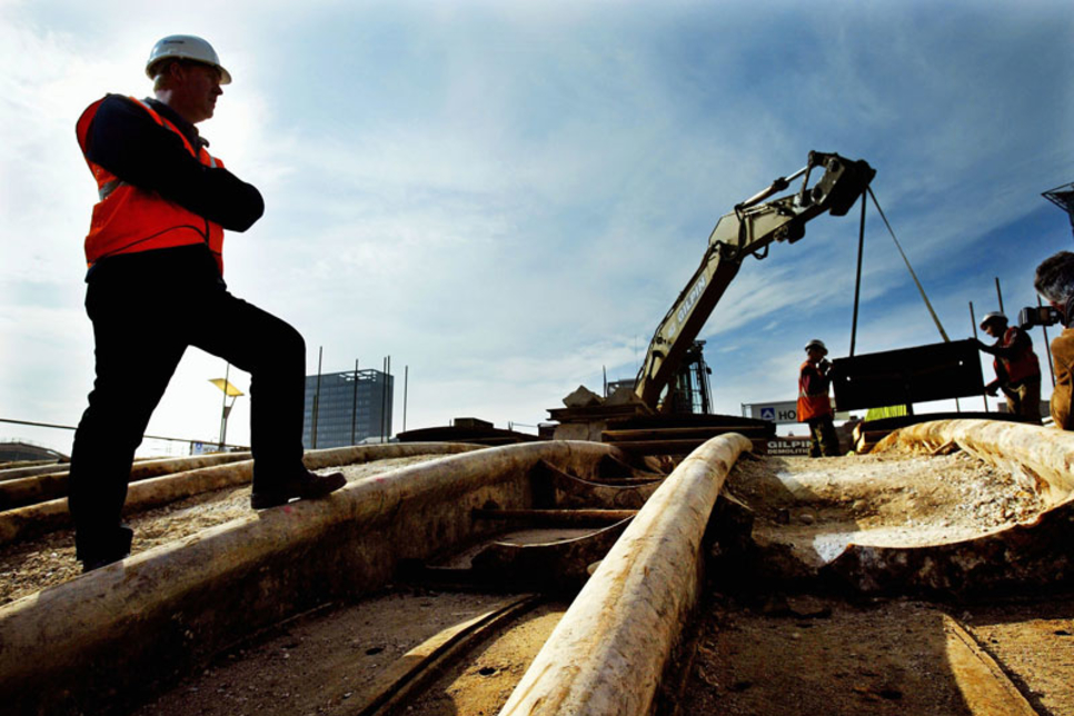 Uae To Use Smart Inspections To Ensure Midday Break Compliance In 2017 Appointments Construction Week Online
