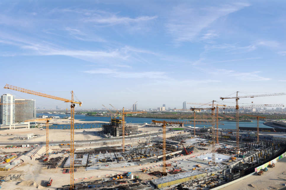 Cranes Installed At Construction Site Of Abu Dhabi S 1 2bn Reem Mall Projects And Tenders Products And Services Construction Week Online